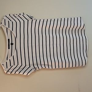 White House Black Market tee. Black and white stripe size XS. Short Sleeve